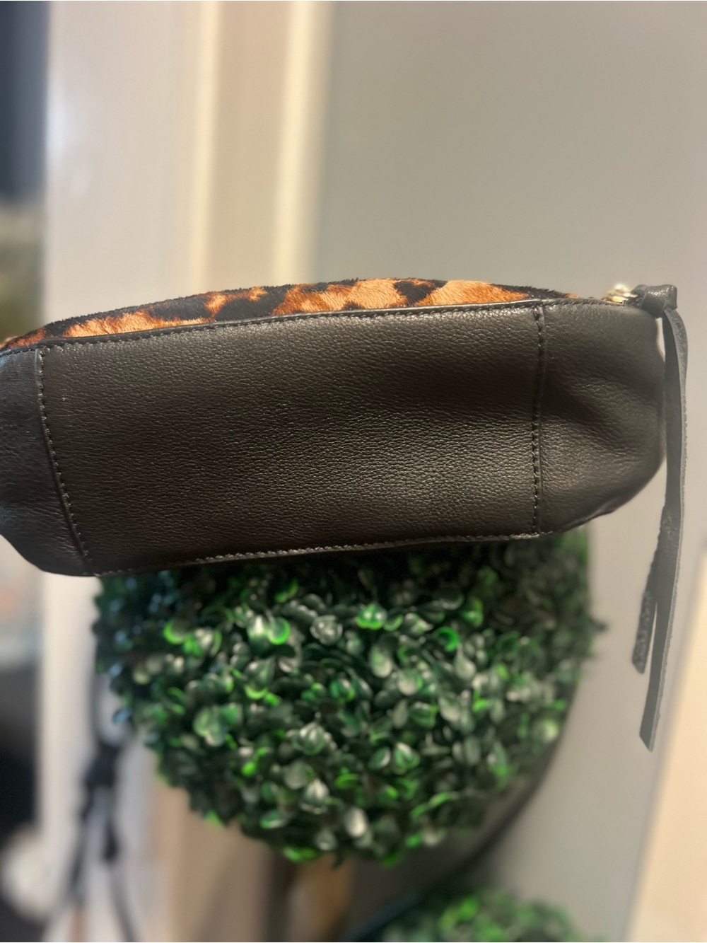 Vince Camuto Leopard Print Crossbody with Black Trim - Picture 11 of 16